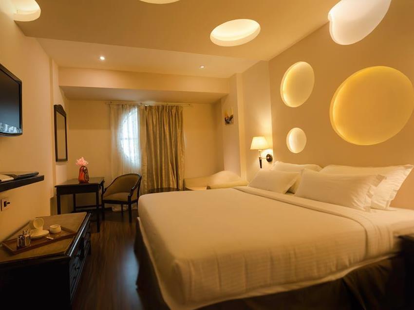 The Orbis Hotel Коимбатур Экстерьер фото